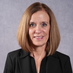 Headshot of Julie Brandis